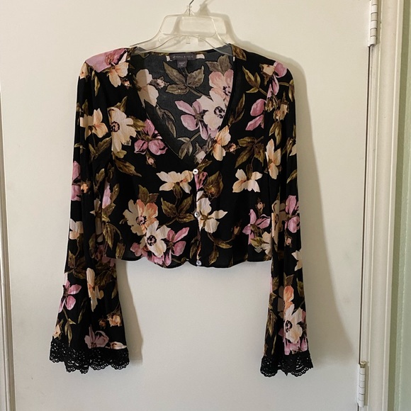 Kendall & Kylie Tops - Kendall & Kylie Crop Top